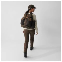 FJÄLLRÄVEN Fjällräven - Värmland Rucksack 35 - Sac à Dos De Randonnée 12 FJÄLLRÄVEN Fjällräven - Värmland Rucksack 35 - Sac à Dos De Randonnée -Magasin D'Équipement De Plein Air fjaellraeven vaermland rucksack 35 sac a dos de randonnee detail 5