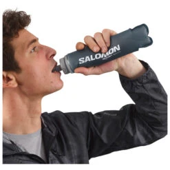 Salomon - Soft Flask 42 - Gourde 12 Salomon - Soft Flask 42 - Gourde -Magasin D'Équipement De Plein Air salomon soft flask 42 gourde detail 5