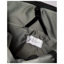Sandqvist - Louie 20 - Sac à Dos Journée -Magasin D'Équipement De Plein Air sandqvist louie 20 sac a dos journee detail 5
