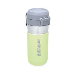 Stanley - Quick-Flip Water Bottle -Magasin D'Équipement De Plein Air stanley quick flip water bottle 1