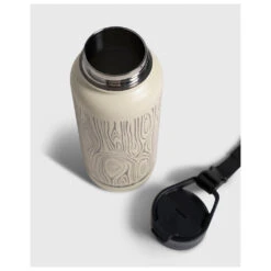 United By Blue - 22oz Insulated Steel Bottle - Bouteille Isotherme -Magasin D'Équipement De Plein Air united by blue 22oz insulated steel bottle bouteille isotherme detail 3